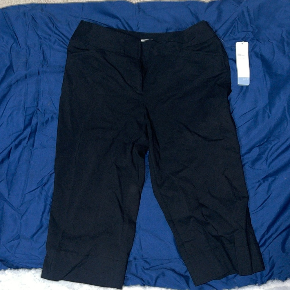 NWT Apt 9 Stretch Capris